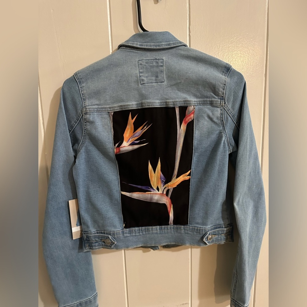 Hawaiian print Denim "bird of paradise" jacket